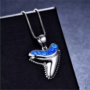 Blue Simulated Opal Turtle Crocodile Tooth Shape Pendant Silver Necklace
